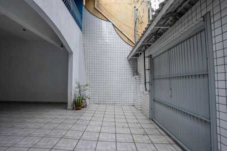 Casa à venda com 160m², 3 quartos e 4 vagas Casa à venda com 160m², 3 quartos e 4 vagasGaragem