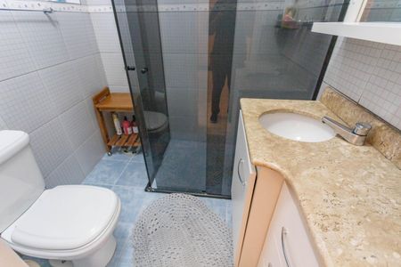 Casa à venda com 160m², 3 quartos e 4 vagas Casa à venda com 160m², 3 quartos e 4 vagasBanheiro da suíte