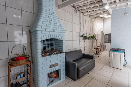 Casa à venda com 160m², 3 quartos e 4 vagas Casa à venda com 160m², 3 quartos e 4 vagasÁrea de lazer - churrasqueira