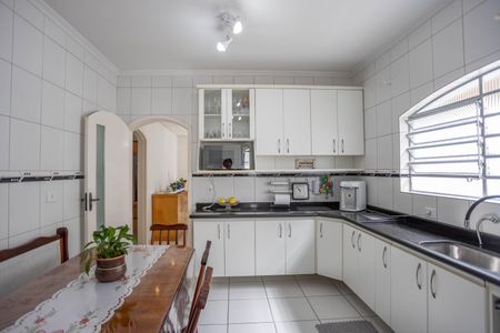 Casa à venda com 160m², 3 quartos e 4 vagas Casa à venda com 160m², 3 quartos e 4 vagasCozinha