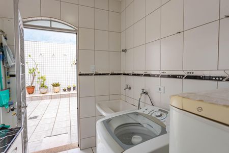 Casa à venda com 160m², 3 quartos e 4 vagas Casa à venda com 160m², 3 quartos e 4 vagasÁrea de serviço