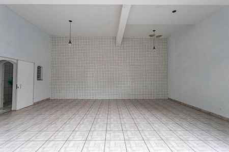 Casa à venda com 160m², 3 quartos e 4 vagas Casa à venda com 160m², 3 quartos e 4 vagasGaragem