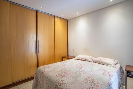 Casa à venda com 160m², 3 quartos e 4 vagas Casa à venda com 160m², 3 quartos e 4 vagasQuarto 1 - suíte