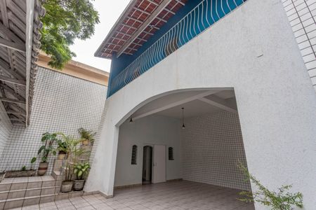 Casa à venda com 160m², 3 quartos e 4 vagas Casa à venda com 160m², 3 quartos e 4 vagasGaragem