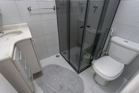 Casa à venda com 160m², 3 quartos e 4 vagas Casa à venda com 160m², 3 quartos e 4 vagasBanheiro social