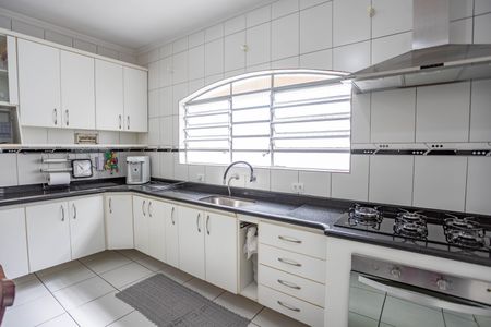 Casa à venda com 160m², 3 quartos e 4 vagas Casa à venda com 160m², 3 quartos e 4 vagasCozinha