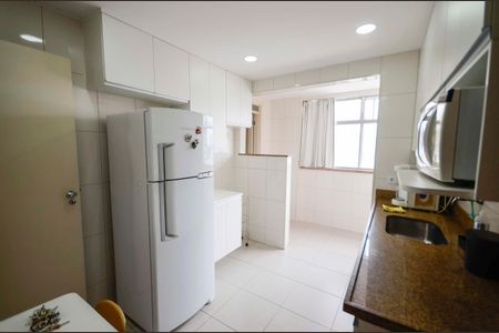 Apartamento à venda com 100m², 3 quartos e 1 vaga Apartamento à venda com 100m², 3 quartos e 1 vagaCozinha
