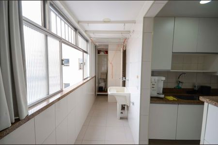 Apartamento à venda com 100m², 3 quartos e 1 vaga Apartamento à venda com 100m², 3 quartos e 1 vagaÁrea de Serviço