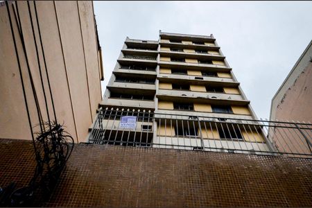 Apartamento à venda com 100m², 3 quartos e 1 vaga Apartamento à venda com 100m², 3 quartos e 1 vagaFachada