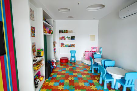 Apartamento à venda com 74m², 3 quartos e 1 vagaÁrea comum