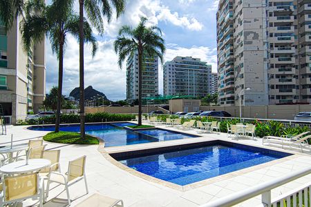 Apartamento à venda com 74m², 3 quartos e 1 vagaÁrea comum