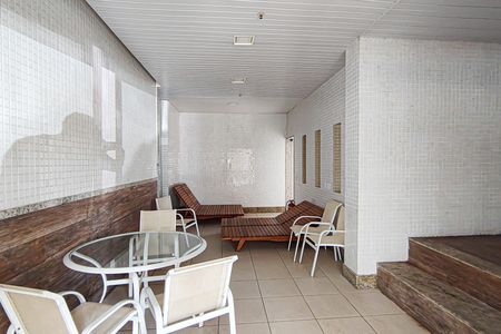 Apartamento à venda com 74m², 3 quartos e 1 vagaÁrea comum