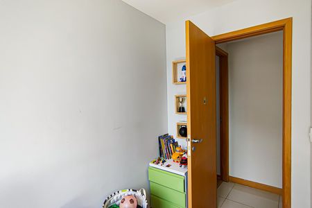Apartamento à venda com 74m², 3 quartos e 1 vagaQuarto 2