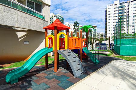 Apartamento à venda com 74m², 3 quartos e 1 vagaÁrea comum