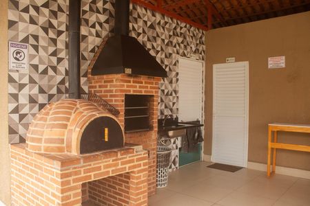 Apartamento para alugar com 45m², 2 quartos e 1 vagaÁrea comum - Churrasqueira