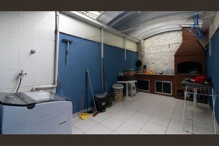 Casa à venda com 107m², 3 quartos e 2 vagas Casa à venda com 107m², 3 quartos e 2 vagasÁrea de Serviço