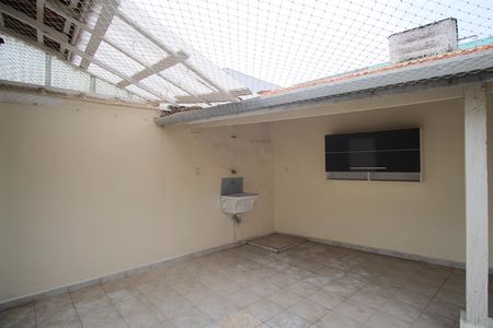 Casa para alugar com 175m², 2 quartos e 1 vagaÁrea de Serviço