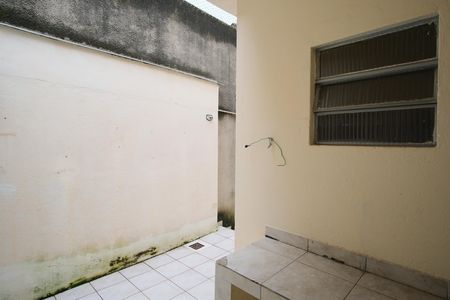 Casa para alugar com 175m², 2 quartos e 1 vagaQuintal