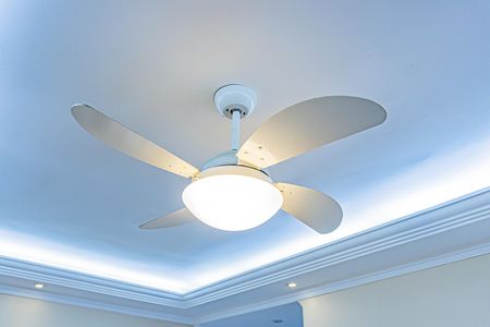 Casa à venda com 180m², 4 quartos e 2 vagas Casa à venda com 180m², 4 quartos e 2 vagasSala jantar