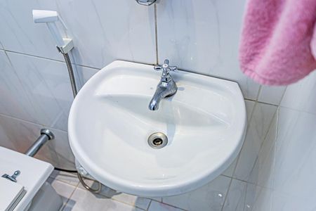 Casa à venda com 180m², 4 quartos e 2 vagas Casa à venda com 180m², 4 quartos e 2 vagasLavabo