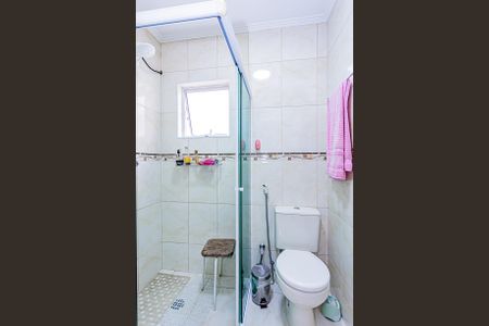 Casa à venda com 180m², 4 quartos e 2 vagas Casa à venda com 180m², 4 quartos e 2 vagasBanheiro Social