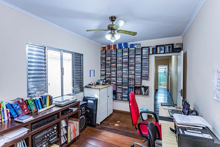 Casa à venda com 180m², 4 quartos e 2 vagas Casa à venda com 180m², 4 quartos e 2 vagasQuarto 2