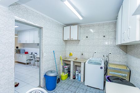 Casa à venda com 180m², 4 quartos e 2 vagas Casa à venda com 180m², 4 quartos e 2 vagasÁrea de Serviço