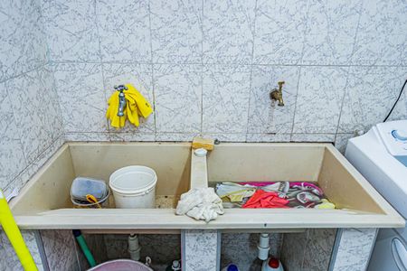 Casa à venda com 180m², 4 quartos e 2 vagas Casa à venda com 180m², 4 quartos e 2 vagasÁrea de Serviço