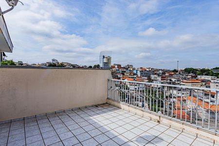 Casa à venda com 180m², 4 quartos e 2 vagas Casa à venda com 180m², 4 quartos e 2 vagasVaranda Suíte
