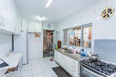 Casa à venda com 180m², 4 quartos e 2 vagas Casa à venda com 180m², 4 quartos e 2 vagasCozinha
