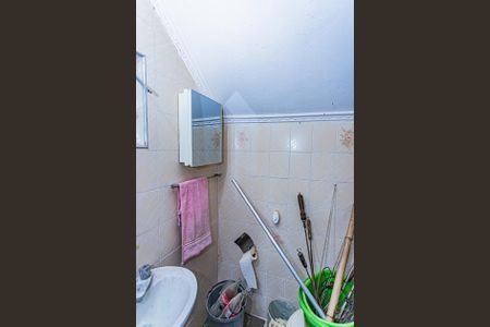 Casa à venda com 180m², 4 quartos e 2 vagas Casa à venda com 180m², 4 quartos e 2 vagasLavabo garagem