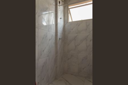 Apartamento para alugar com 47m², 2 quartos e 1 vaga Apartamento para alugar com 47m², 2 quartos e 1 vagaBanheiro