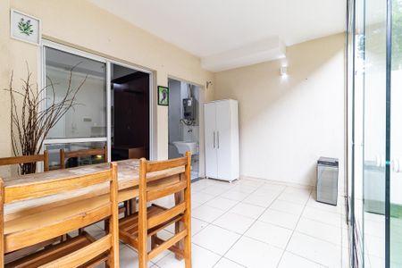 Apartamento à venda com 75m², 1 quarto e 1 vagaSala de jantar