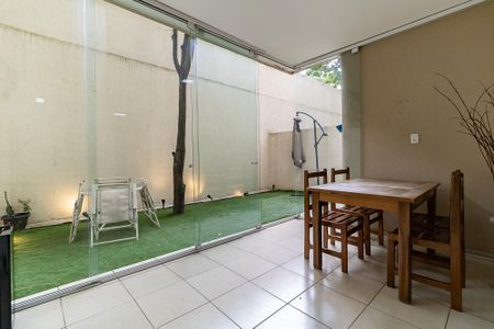 Apartamento à venda com 75m², 1 quarto e 1 vagaSala de jantar