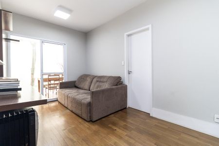 Apartamento à venda com 75m², 1 quarto e 1 vagaSala