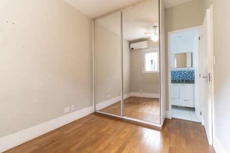 Apartamento à venda com 75m², 1 quarto e 1 vagaSuíte