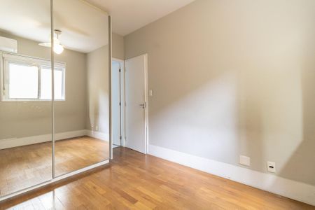 Apartamento à venda com 75m², 1 quarto e 1 vagaSuíte