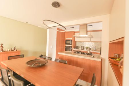 Apartamento à venda com 110m², 3 quartos e 3 vagas Apartamento à venda com 110m², 3 quartos e 3 vagasSala