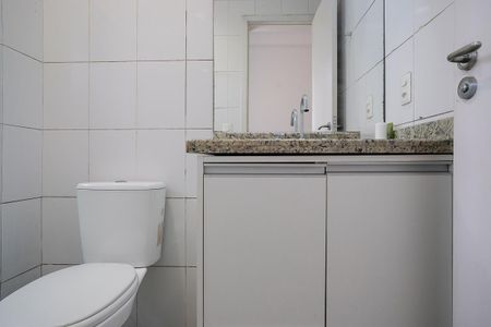 Apartamento à venda com 72m², 2 quartos e 1 vagaBanheiro da suíte