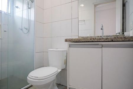Apartamento à venda com 72m², 2 quartos e 1 vagaBanheiro da suíte