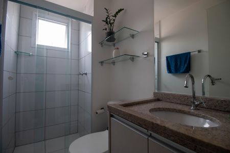 Apartamento à venda com 57m², 2 quartos e 1 vaga Apartamento à venda com 57m², 2 quartos e 1 vagaBanheiro 1
