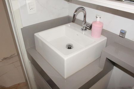 Casa à venda com 115m², 3 quartos e 3 vagasBanheiro Social