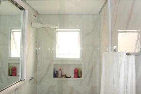 Casa à venda com 115m², 3 quartos e 3 vagasBanheiro da Suíte