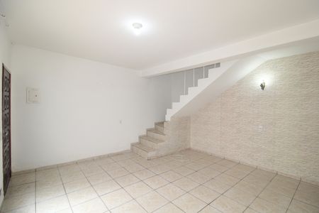 Casa para alugar com 99m², 2 quartos e sem vagaSala