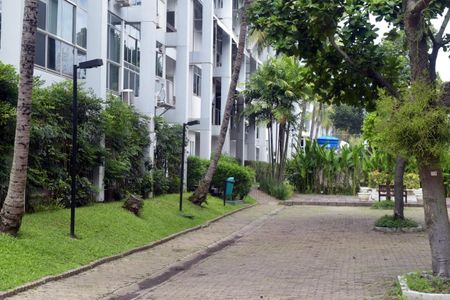 Apartamento à venda com 215m², 4 quartos e 2 vagas Apartamento à venda com 215m², 4 quartos e 2 vagasÁrea Externa