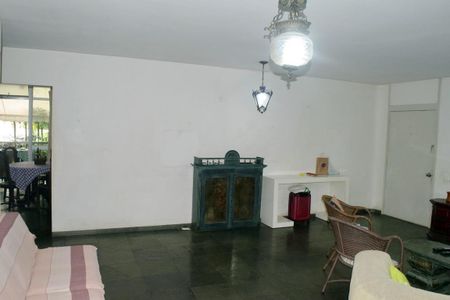 Apartamento à venda com 215m², 4 quartos e 2 vagas Apartamento à venda com 215m², 4 quartos e 2 vagasSala