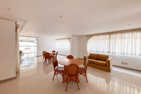 Apartamento à venda com 105m², 3 quartos e 1 vaga Apartamento à venda com 105m², 3 quartos e 1 vagaÁrea comum - Salão de festas