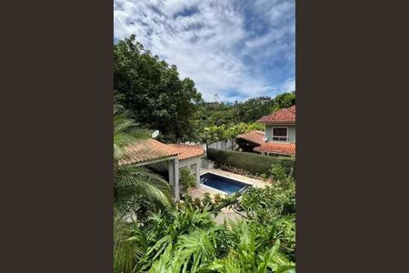 Casa à venda com 203m², 3 quartos e 2 vagas