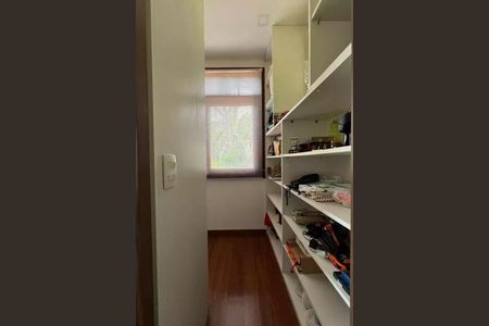 Casa à venda com 203m², 3 quartos e 2 vagas