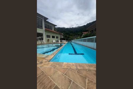 Casa à venda com 203m², 3 quartos e 2 vagas